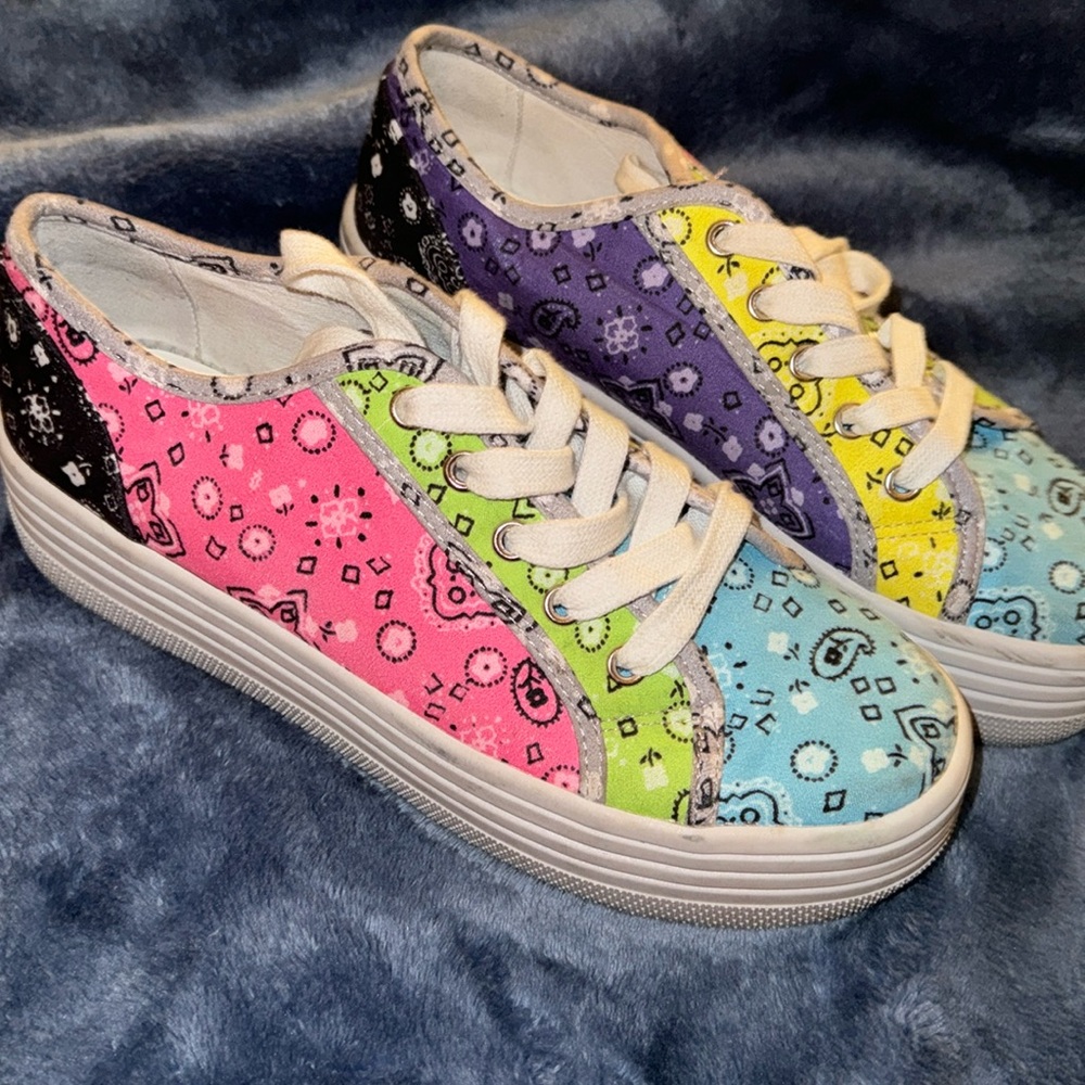 Steve Madden platform size 8.5.